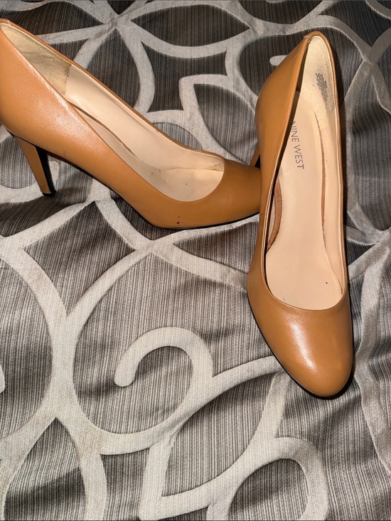 Nine West Shoes - Nine West Caramel Tan Leather Pointed Pumps